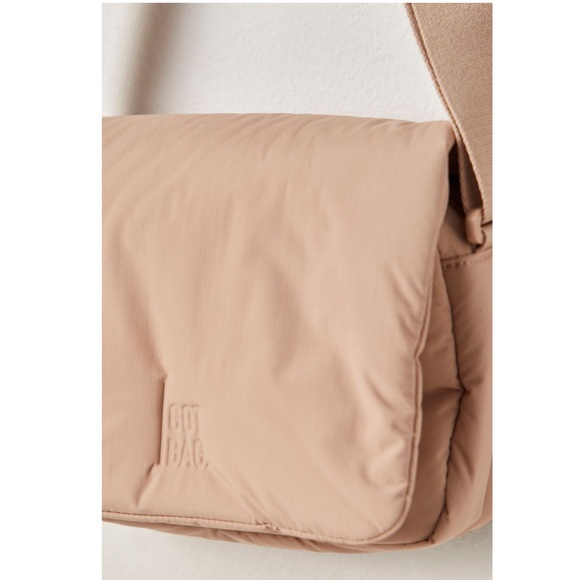 EUC Free People GOT Cloud Crossbody Bag Beige Sandbar - Picture 4 of 16